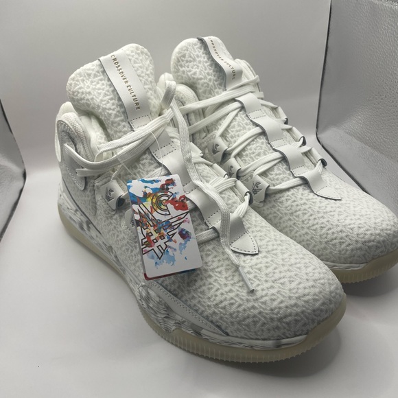 CROSSOVER CULTURE 10.5 - Picture 9 of 10